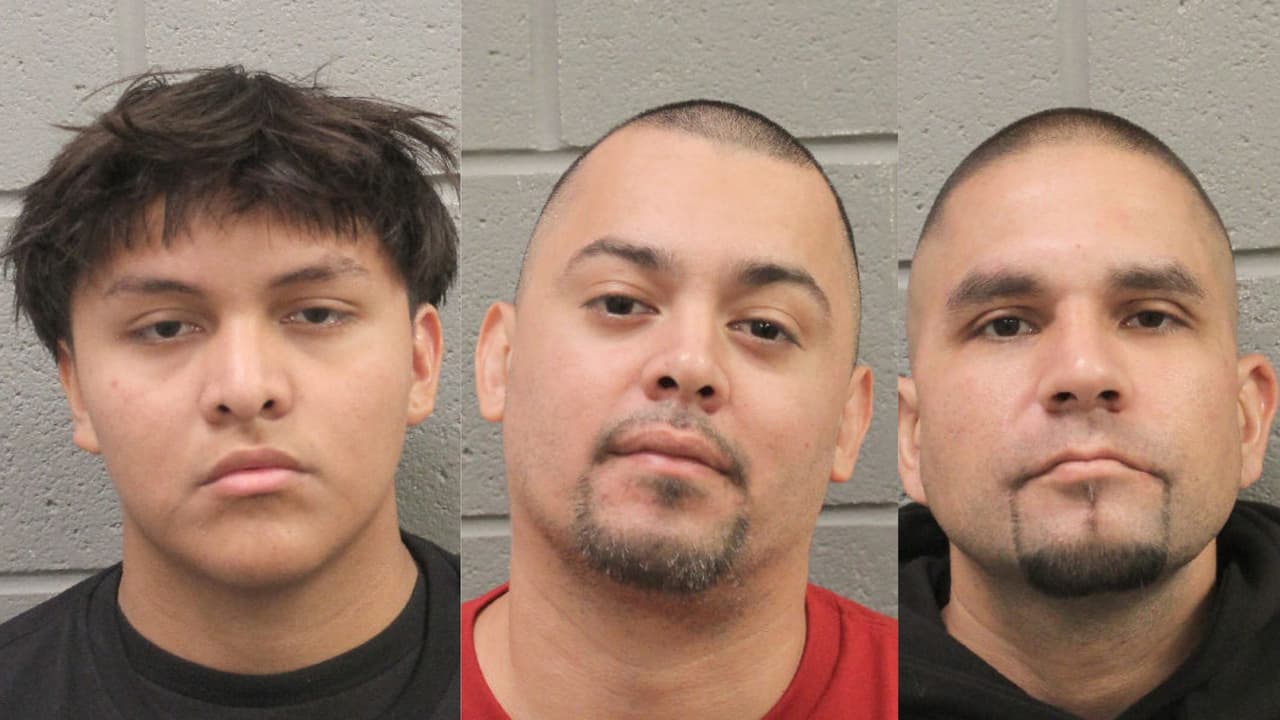 Dos de los tres sospechosos de balear a un oficial de Houston estaban con libertad bajo fianza