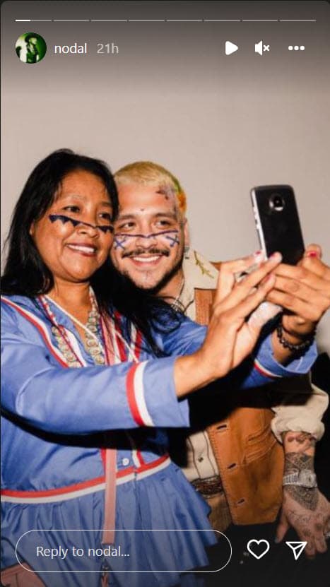 De acuerdo con información de El Sol de Hermosillo, esta persona es de la comunidad comcáac y se encontraba en la feria realizando los diseños al público.
<br>