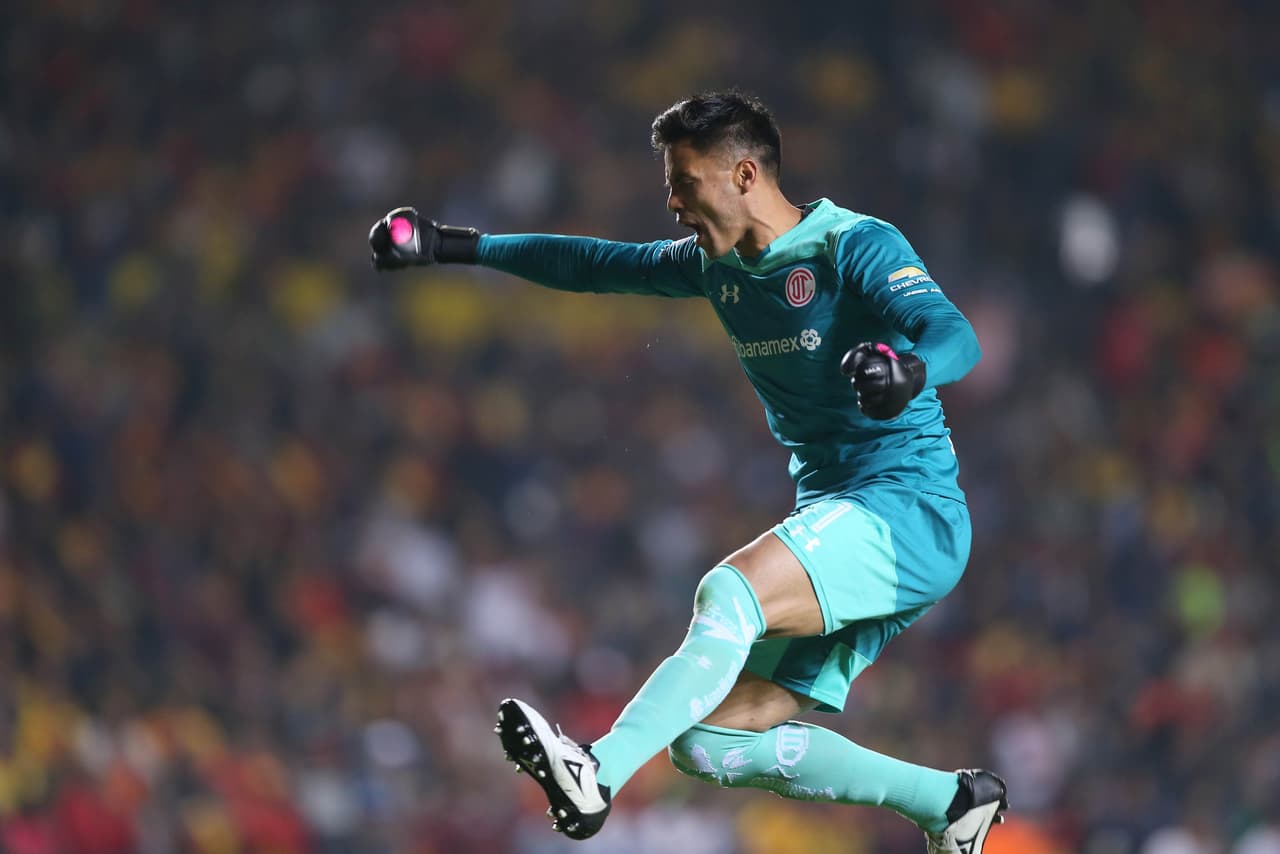 Alfredo Talavera (Toluca): estuvo en Brasil 2014. Usará el 12.