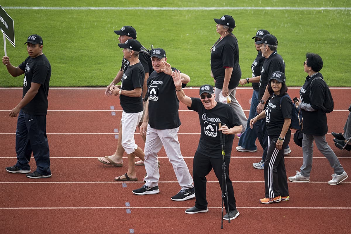 Los seis medallistas olímpicos mexicanos que aún viven desfilaron en el Estadio Olímpico Universitario, en total fueron nueve quienes sumaron metales.