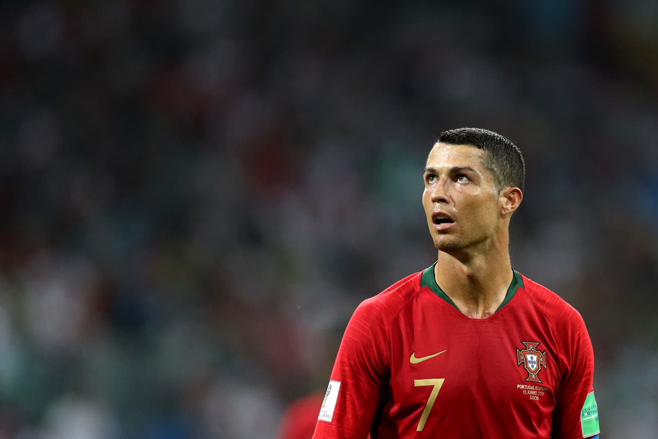 Espectacular partido en el empate de Portugal 3-3 contra España que deja a los dos equipos en la pelea por el liderato del grupo B y con un Cristiano Ronaldo memorable.