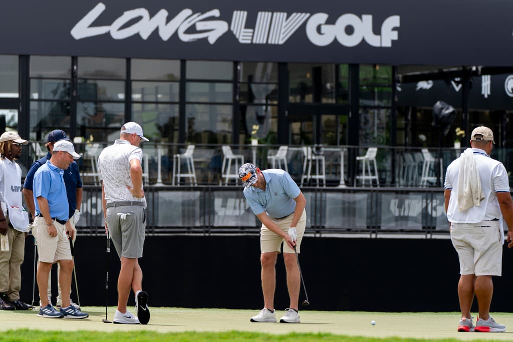 Eric Trump durante la ronda Pro-Am del torneo LIV Golf Miami en Doral.