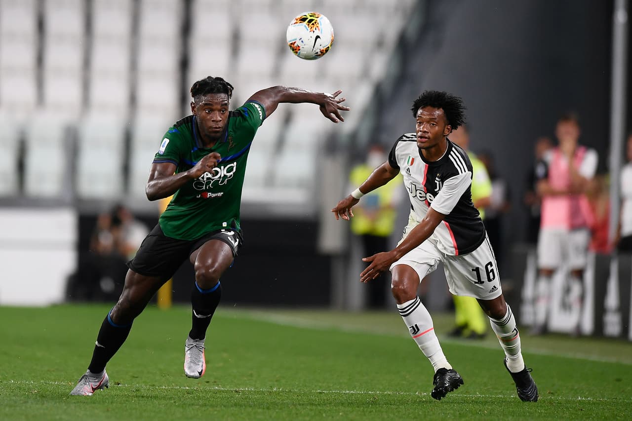 La primera oportunidad de gol en el partido fue para los visitantes. Apenas al 6’ un desborde por la banda izquierda terminó en un centro que no logró penetrar el arco.