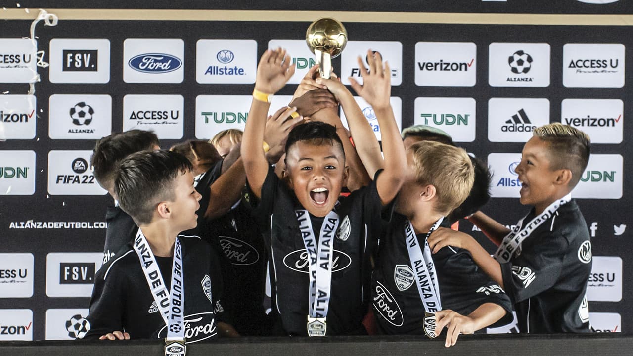 ¡Nuevos campeones! Más de mil jugadores en Ford Copita Alianza en Austin