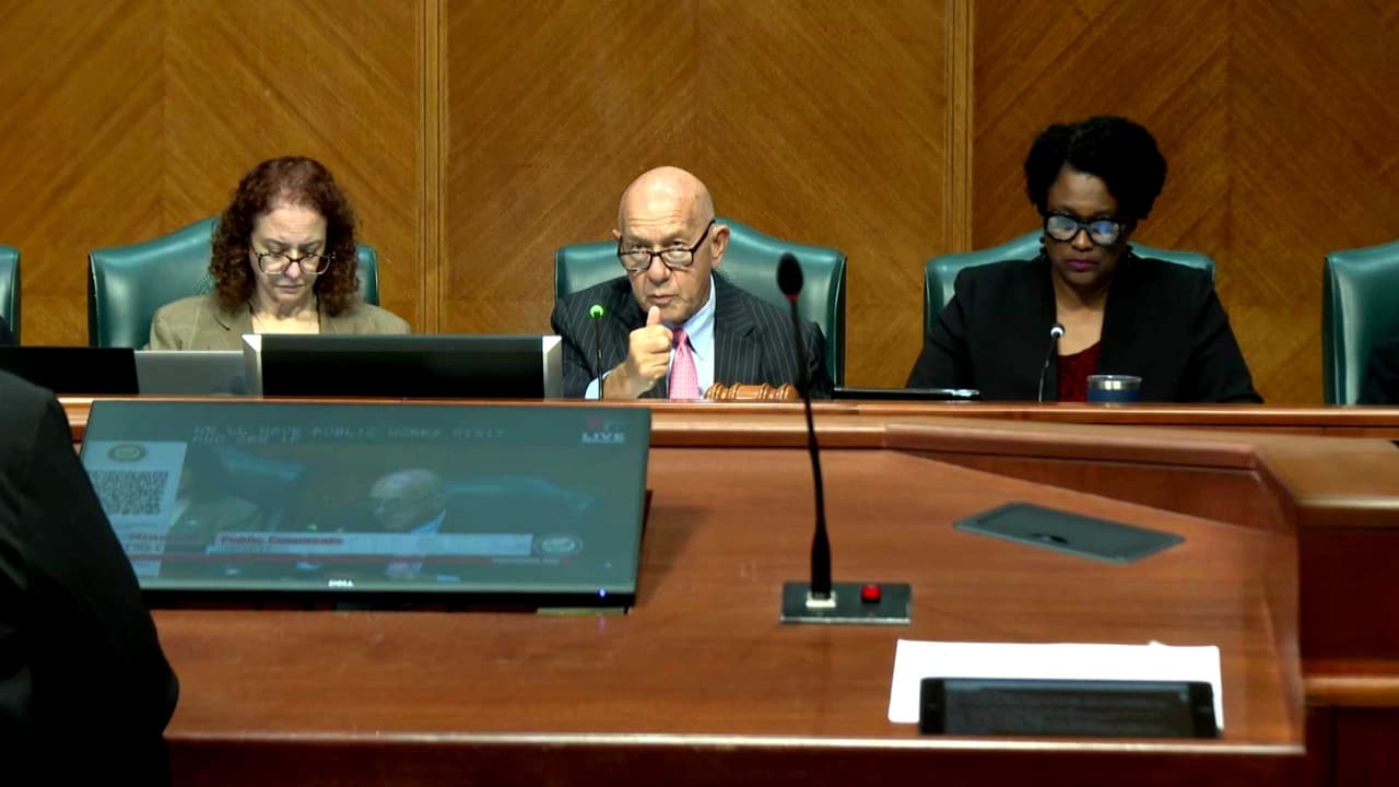 Houston aprueba renombrar calle César Chávez tras acusaciones de abuso sexual