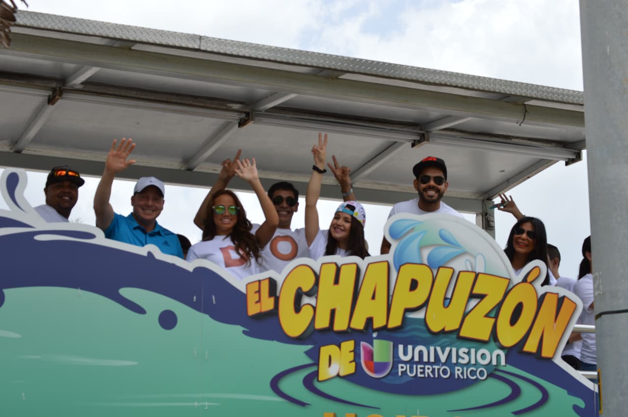 Celebramos tremendo party playero en Los Tubos, Mar Chiquita y Vega Baja.