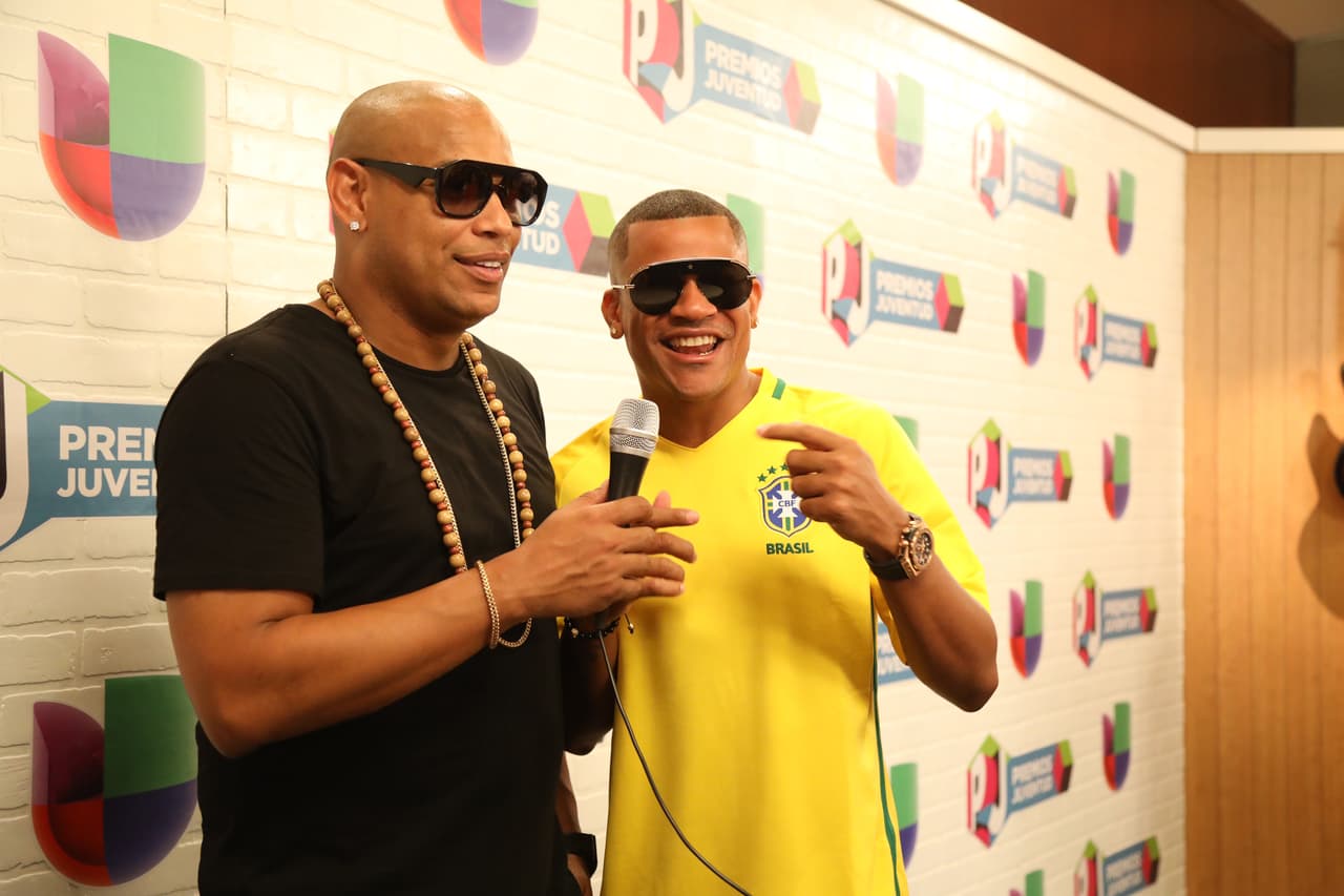 Los chicos de Gente de Zona pasaron por nuestro set digital.