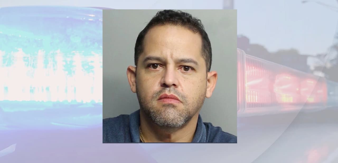 Arrestan por fraude a gerente de concesionario de carros acusado de alterarle las millas a un vehículo antes de venderlo