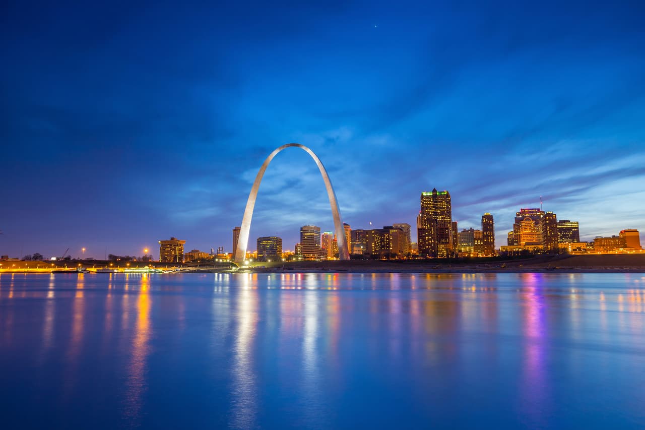 St. Louis, en Missouri, es otra de las ciudades cuyo mercado de bienes raíces destaca por su favorable costo.