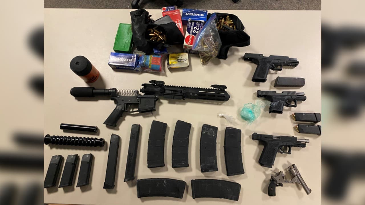 Droga y un arsenal lo que le decomisaron a un traficante de armas en Santa Rosa