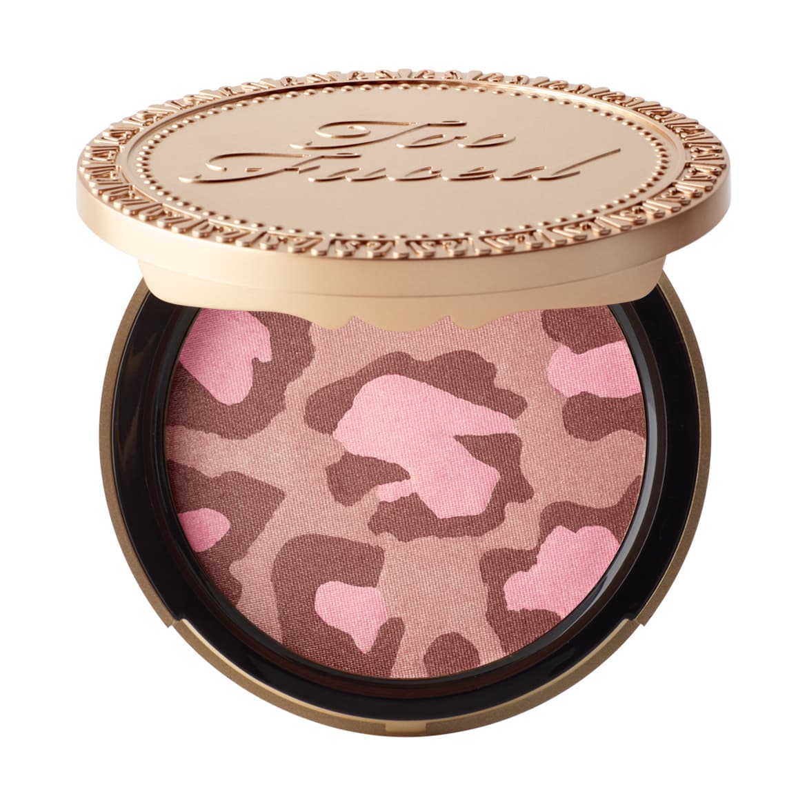 PINK LEOPARD, Too Faced, Sephora, $30 dólares. El animal print de este bronzer, que combina tonos neutros, dorados y rosas es único. Tiene un tono rosado que le da color a las mejillas. Sus brillos se ven según te pega la luz, por lo que debes maquillarte en un lugar bien iluminado para que no apliques de más.