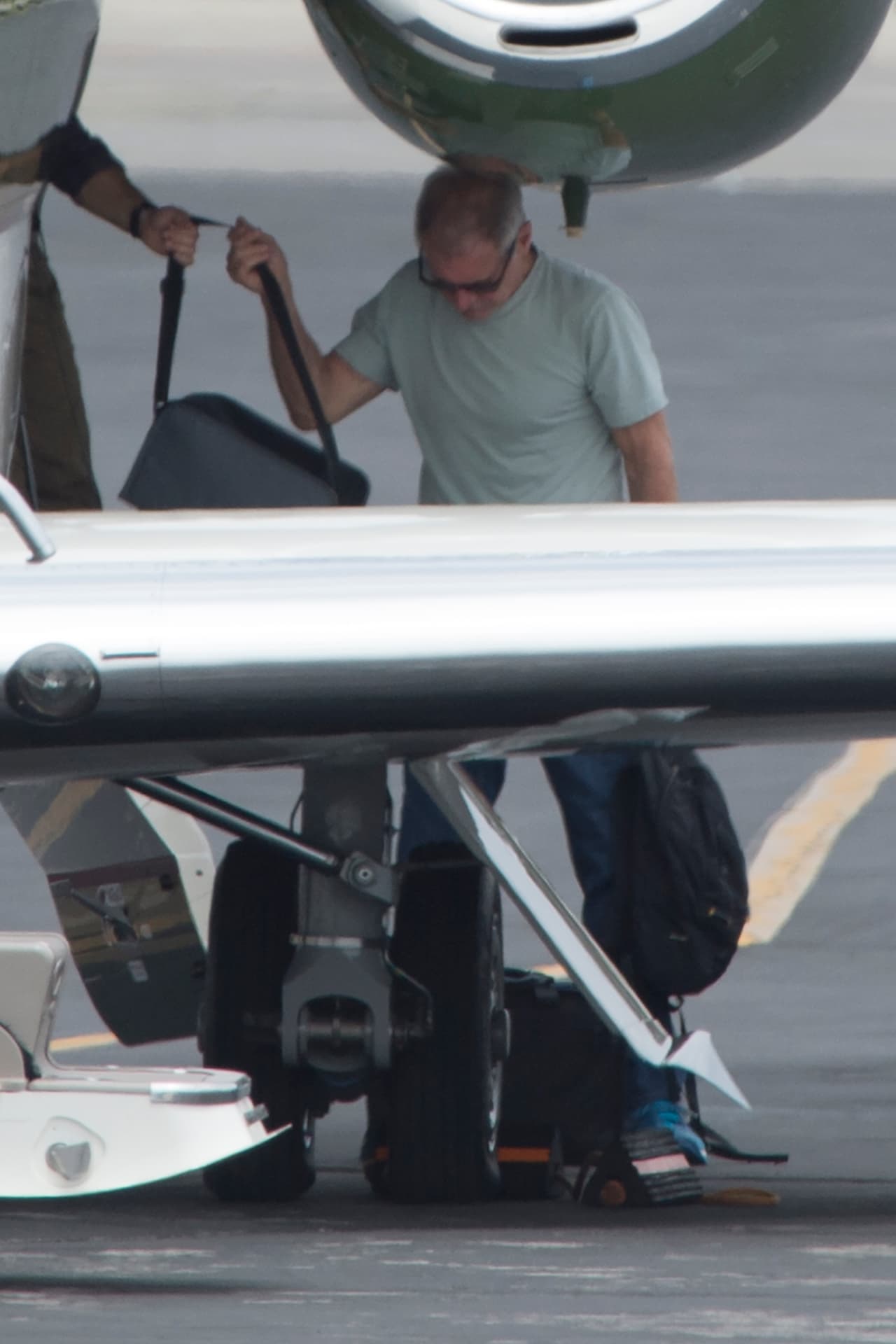 Sin duda es un aficionado a la aviación.