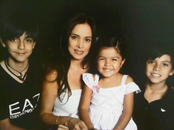 Montserrat Gallosa es el nombre de la actriz que la interpretó. Ella se alejó de la televisión en 1997, ahora es una feliz madre de familia.