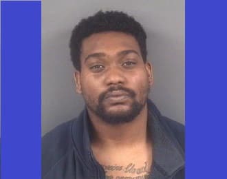 Christopher L. Mack Jr., acusado de posesión de marihuana y parafernalia.