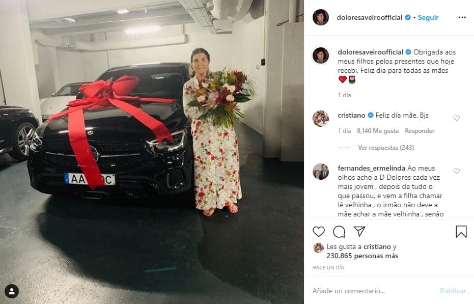 La noticia la dio a conocer la propia Maria Dolores Aveiro a través de su cuenta de Instagram (@doloresaveiroofficial), donde tiene 2.2 millones de seguidores. “Gracias a mis hijos por los regalos que recibí hoy”, dijo la mamá de Cristiano, Hugo, Elma y Katia en la publicación. “Feliz día a todas las madres”, agregó.