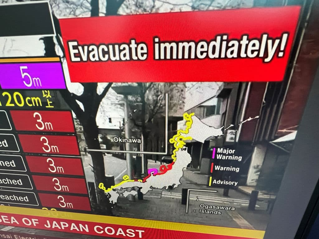 Sismo Japón, alerta de tunami.