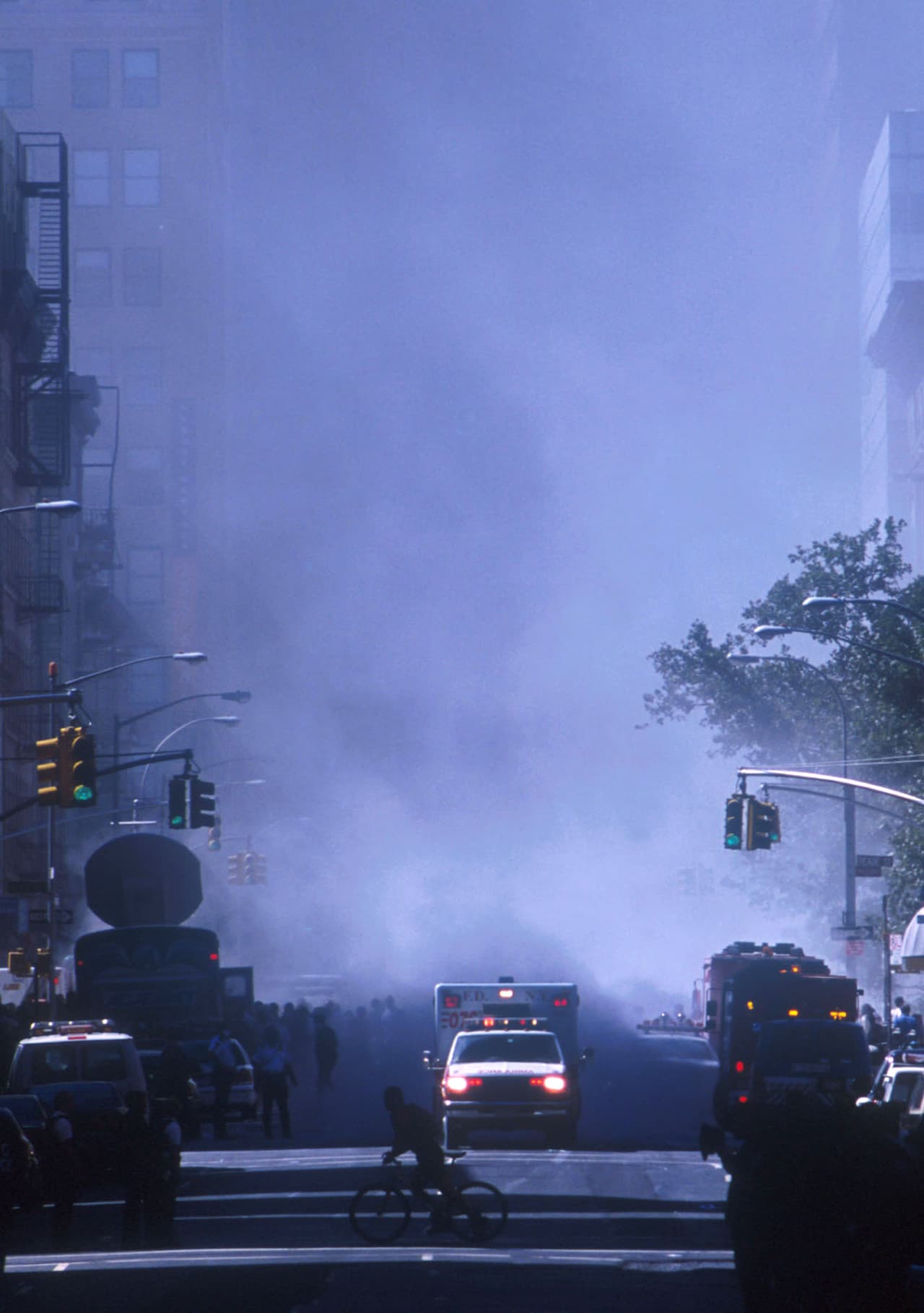 Algunas de estas medidas de seguridad fueron implementadas inmediatamente tras el 11 de septiembre, mientras que otras en los años siguientes.