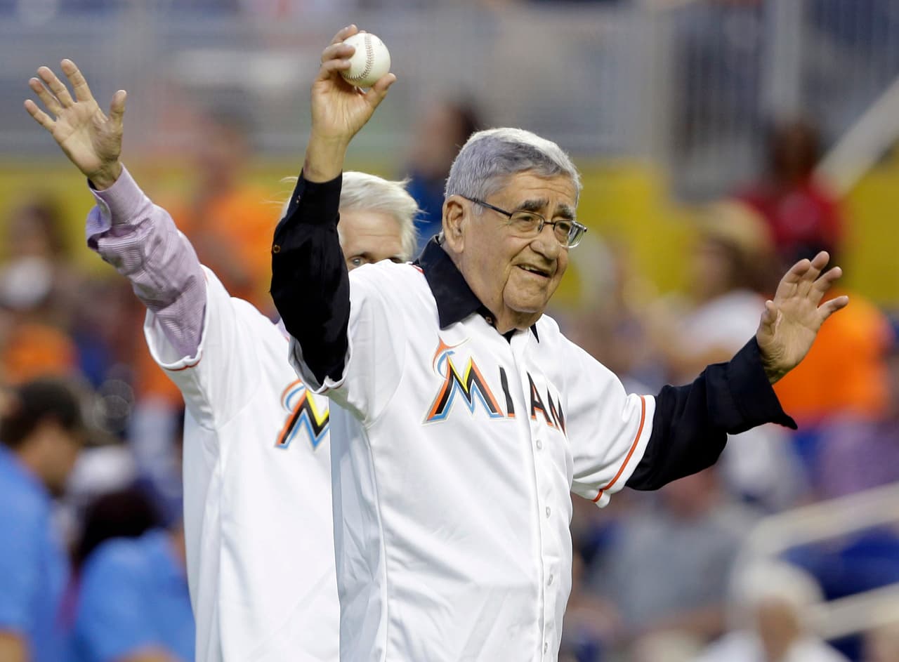 El 21 de agosto murió el comentarista deportivo Rafael 'Felo' Ramírez a los 94 años en Miami, Florida. El cronista cubano fue la voz oficial de los Marlins desde que la franquicia inició en 1993.