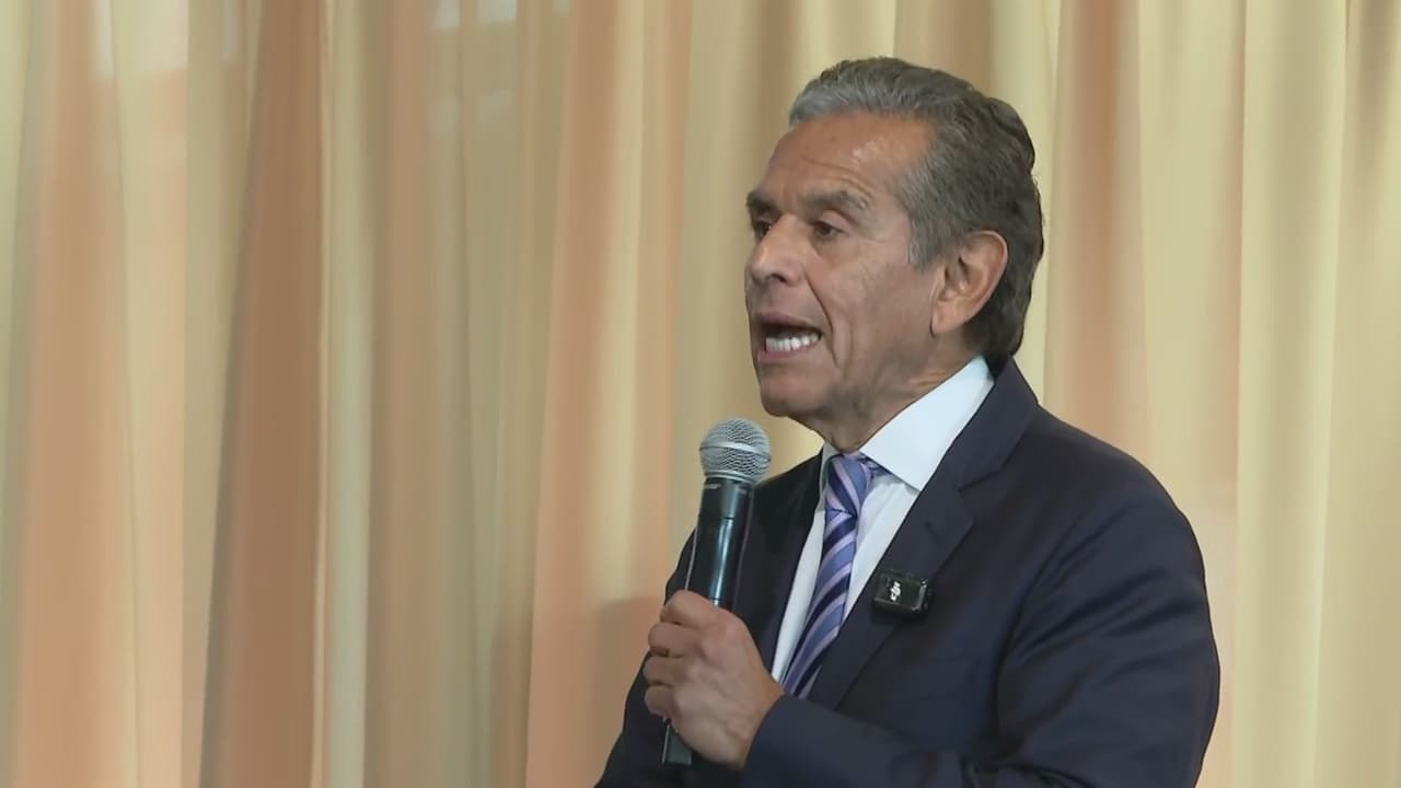 Antonio Villaraigosa manda mensaje a familias de California con temor por operativos migratorios