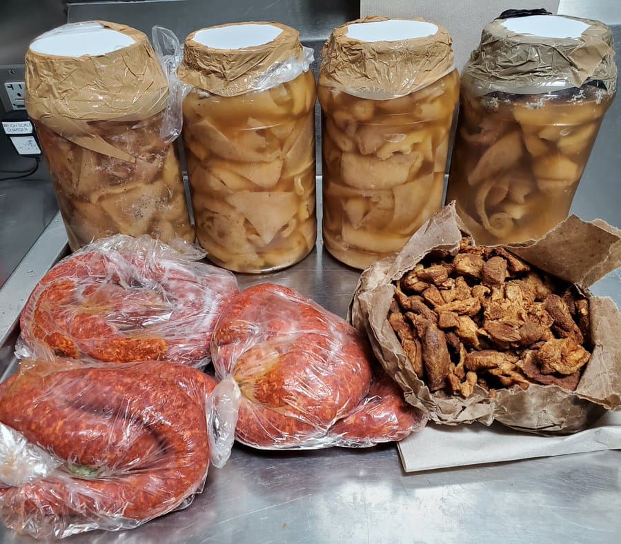 Tamales, chorizo y chicharrón: el otro contrabando que entra a EEUU (a veces sin saberlo)