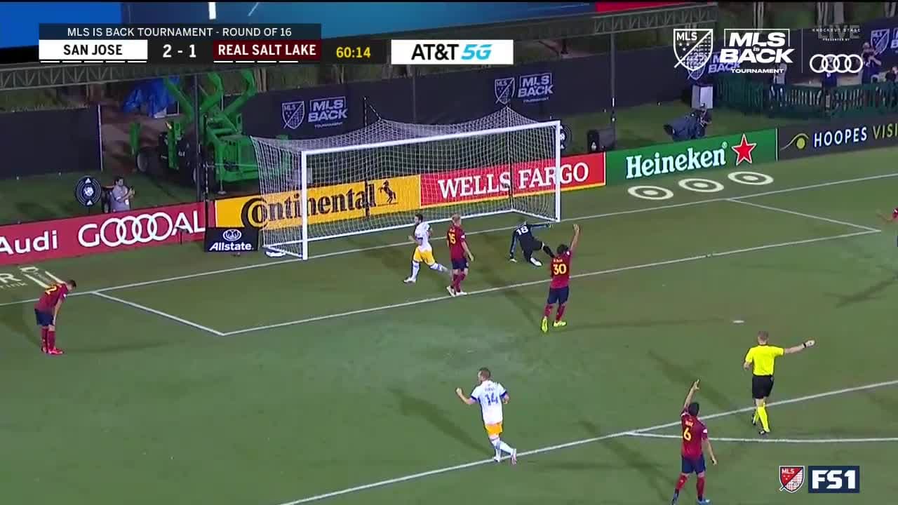 Tras error del portero, el ex River y América, Andy Ríos sirve el tercero de los Earthquakes