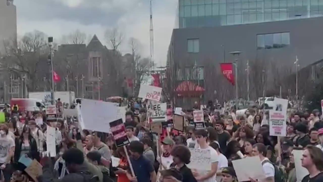 “Tomamos un riesgo al venir”, estudiantes de la Universidad Temple protestan contra ICE