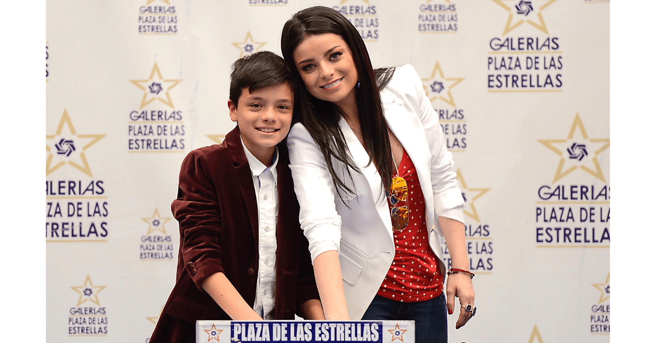 Violeta Isfel y su hijo, Omar