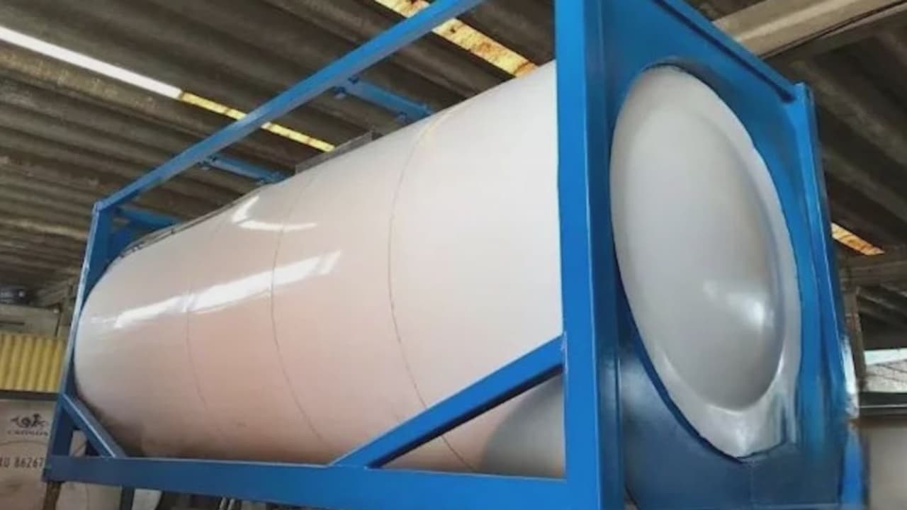 Régimen cubano planea usar mipymes para importar combustible y evadir sanciones