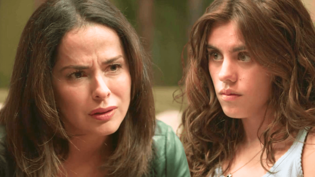 Rebeca abre su corazón y sorprende a Julia | Hermanas, Un amor Compartido | Capítulo 54