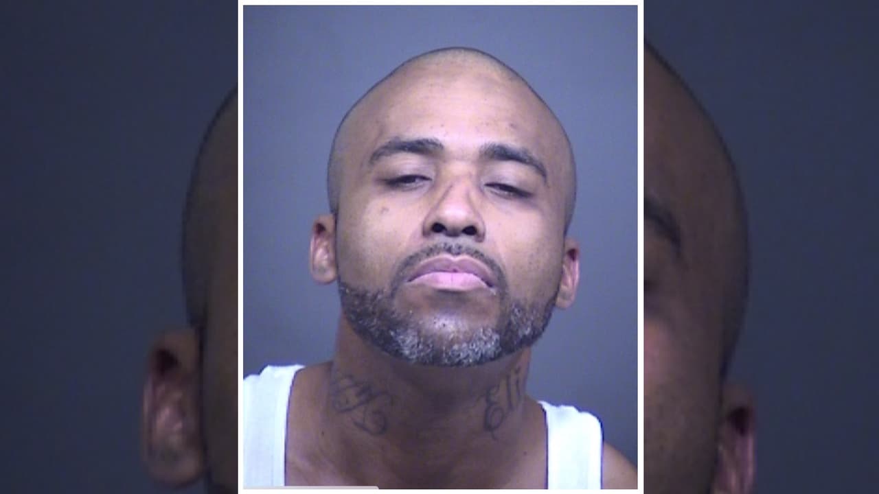 Lo acusan de ir al gimnasio a robar las tarjetas de crédito de los clientes en los vestidores