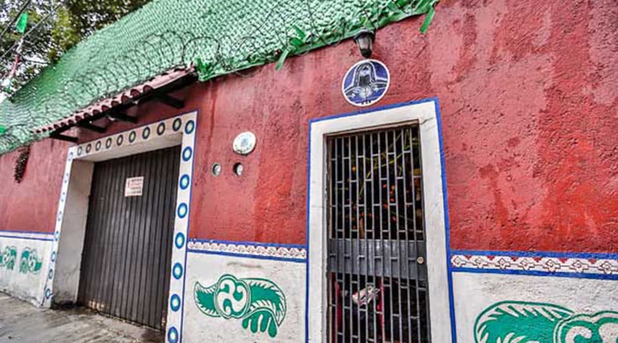 La "casa de Cañitas" es un lugar muy conocido y popular en la Ciudad de México que tiene fama desde hace décadas de estar "embrujada".