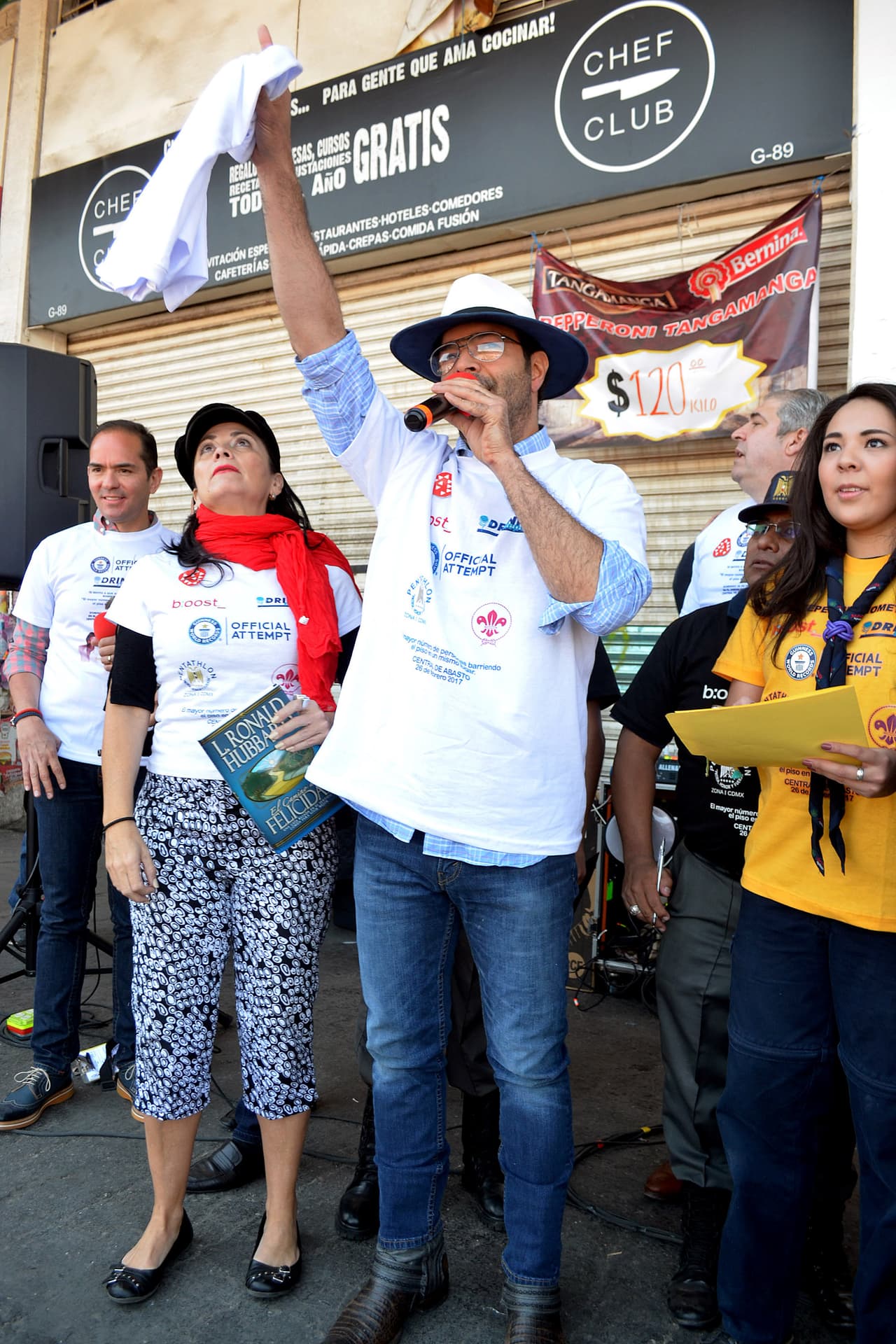 El cantante agradeció a la gente por sumarse a este reto que pretende concientizar sobre la limpieza.