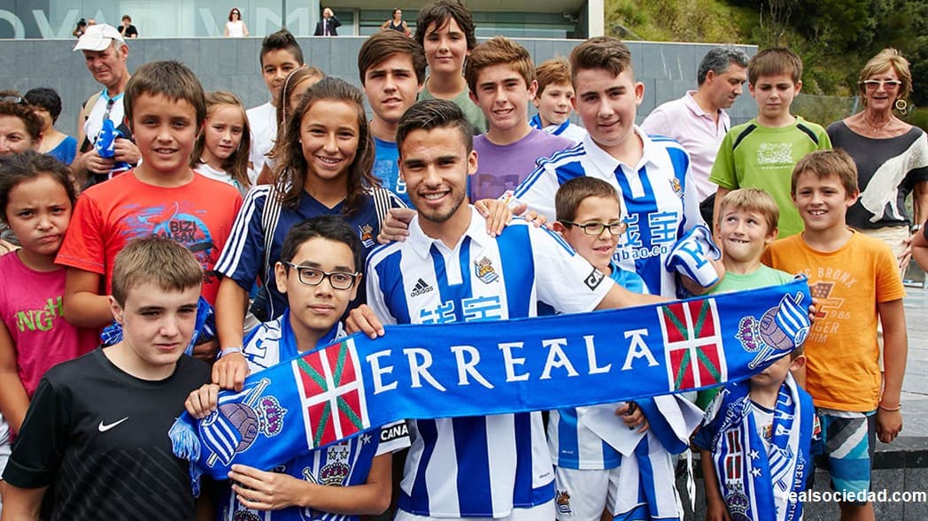 Diego Reyes fue presentado como nuevo jugador de la Real Sociedad