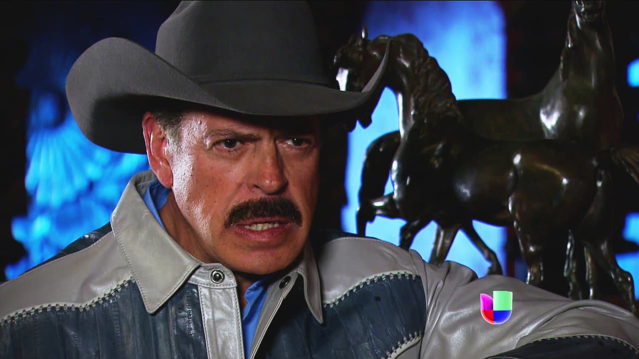 La primera en sufrir sus maldades fue la bellísima Renata. quien por su culpa perdió al amor de su vida.