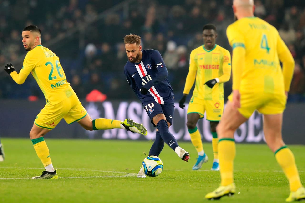 Con goles de Kylian Mbappé al 52 y Naymar al 85, el PSG gana y reafirma su liderato de la Ligue 1.