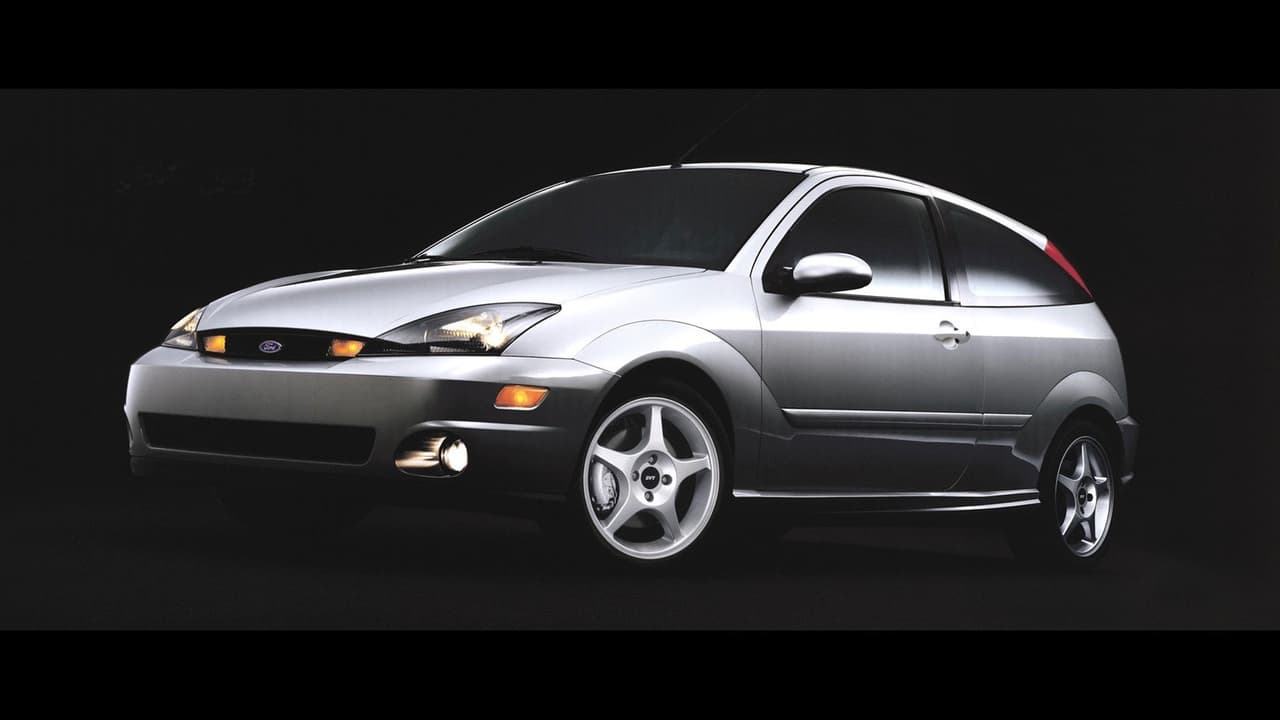 Las versiones especiales no se hicieron esperar. Este 
<b>Ford Focus SVT </b>con un motor preparado por Cosworth para proveer más potencia sin modificar su mecanismo de inducción de aire f, o en otras palabras, sin utilizar turbo-alimentadores, fue presentado para el mercado de Estados Unidos en 2002