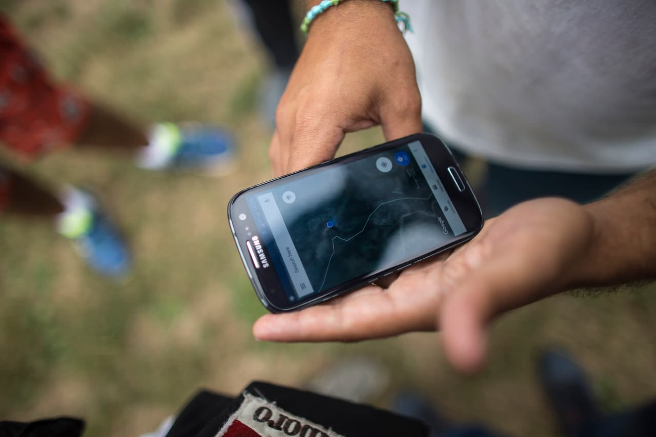 WSJ: el gobierno compró una base de datos de teléfonos celulares para ubicar inmigrantes