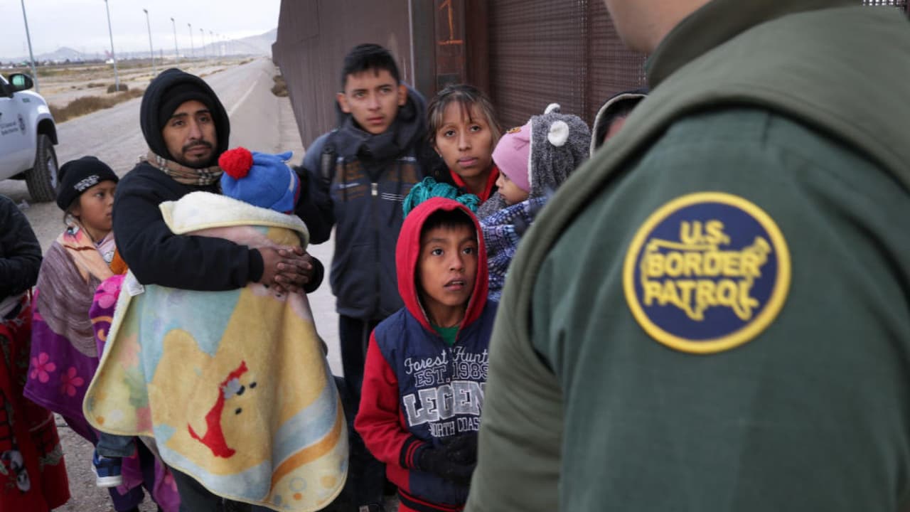 El controvertido caso en el que la Patrulla Fronteriza mintió al pedirle a México que deportara a 24 defensores de inmigrantes