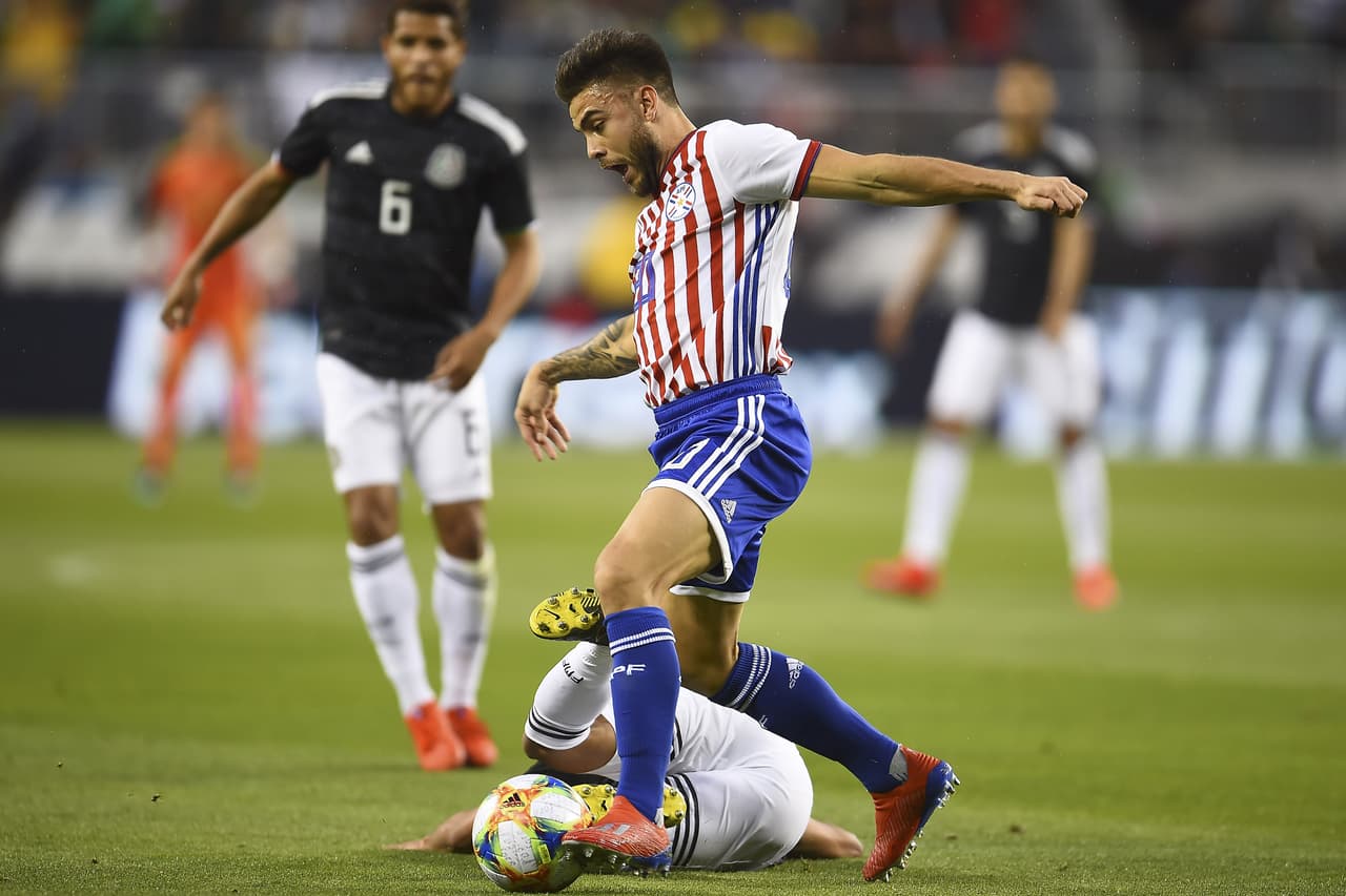 En la casa de los San Francisco 49ers la Selección Mexicana de Fútbol se midió a la de Paraguay en la Fecha FIFA, ante un abarrotado recinto en Santa Clara, California.
