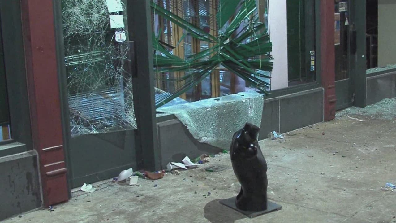 Autoridades de San Antonio reportan los daños por manifestaciones y anuncian toque de queda