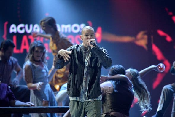 Y es por eso que lo logran hacer con un poco de humor.