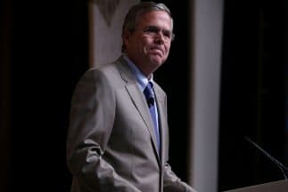 La participación del exgobernador de Florida, Jeb Bush, en el evento.