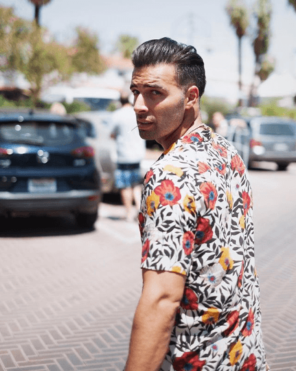 A principios de julio y previo a un concierto de 'El Micha' en Miami, Florida, el cantante habló de Danna ante las cámaras de 
<a href="http://www.tvynovelas.com/us/videos/18/07/02/2hk93-jeancarlos-canela-habla-relacion-danna-hernandez/" target="_blank">TVyNovelas</a>: "(Es) hermosa, hermosa. Nos estamos conociendo, es lo único que puedo decir hasta el momento".