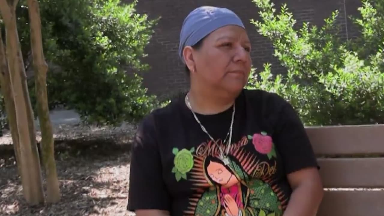 Madre con cáncer terminal pide ayuda para regresar a México y seguir luchando