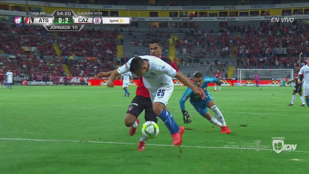 'El Piojo' perdió la vertical y perdió el 0-3