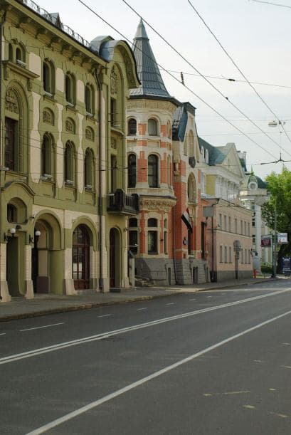 8. OSTOZHENKA. Ubicada en el centro de Moscú, el precio del metro cuadrado en esta calle alcanza los 29 mil dólares. (Imagen tomada de Twitter).