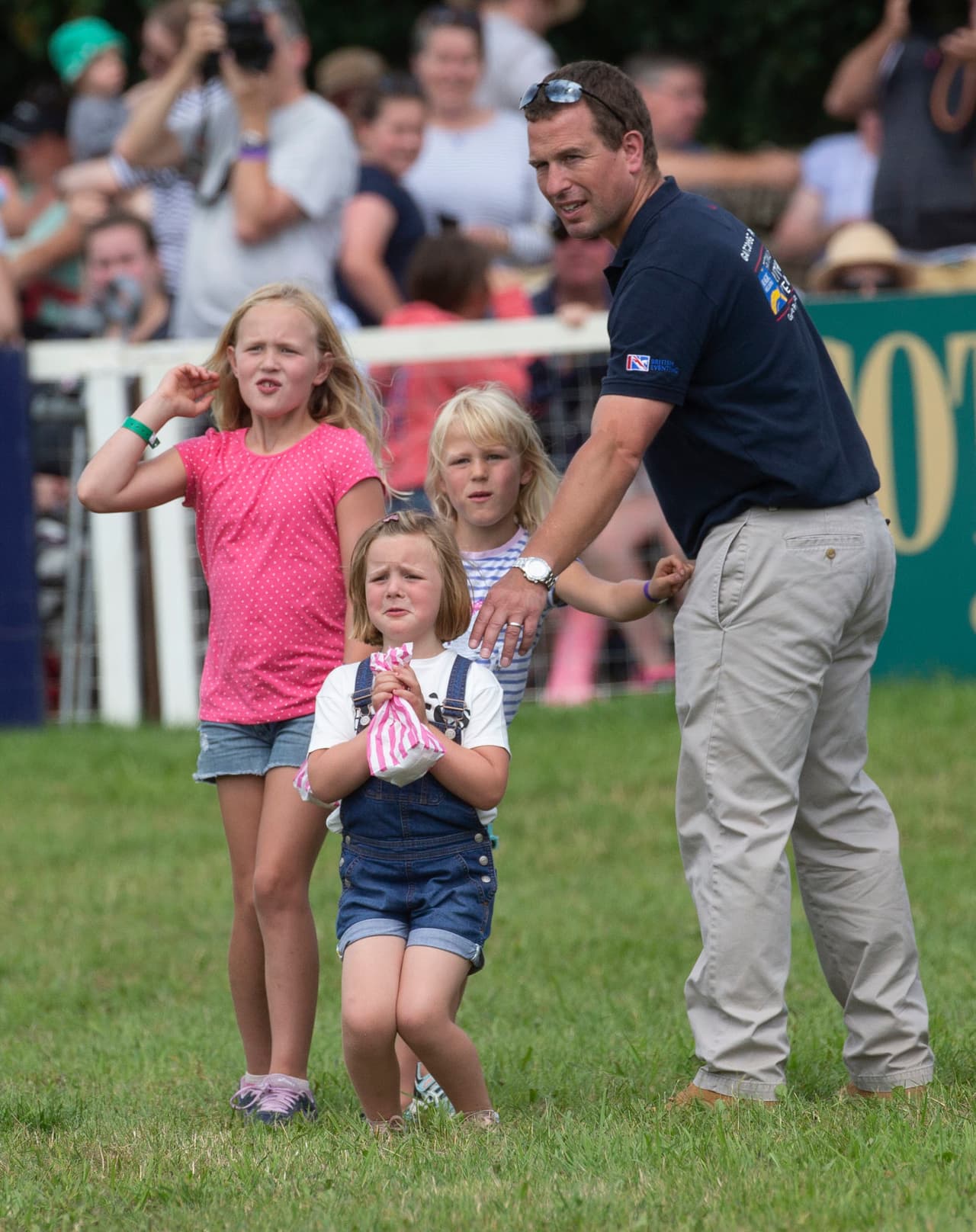 Y el año pasado se supo que sostuvo varias reuniones con un empresario chino para abrir un club privado en Hong Kong.