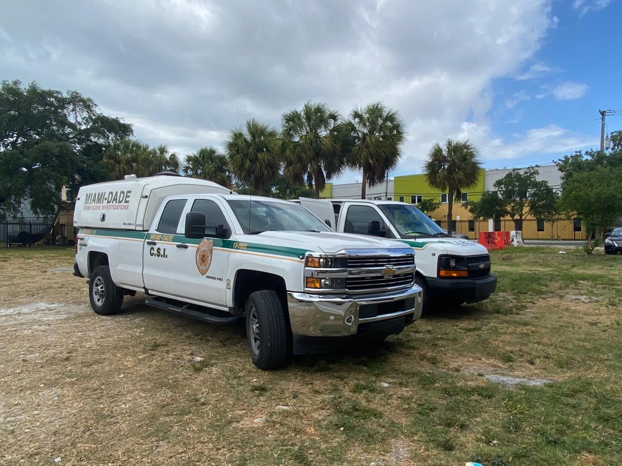 Los detectives continúan investigando el caso y durante la mañana de este martes registraron la residencia de Santiesteban.