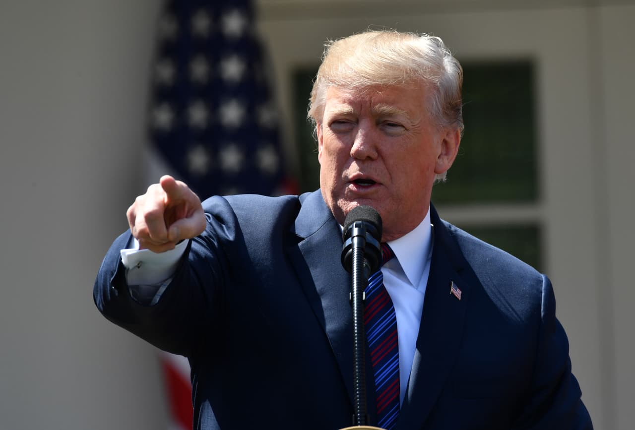 "Baboso", "mentiroso", "filtrador": Donald Trump arremete contra el exdirector del FBI, James Comey, a días de la publicación de su libro