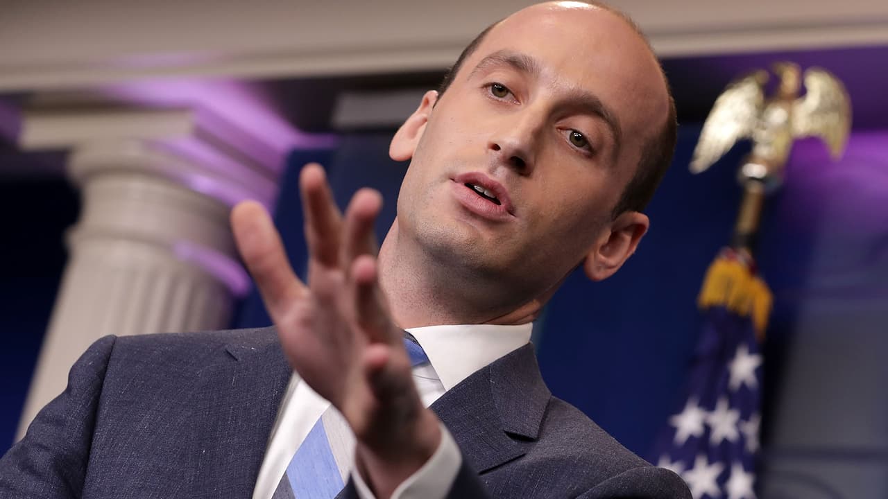 Stephen Miller prepara un borrador con una posible reforma migratoria del gobierno Trump 